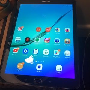 Samsung Galaxy Tablet S2 9.7 glass protector screen and case black